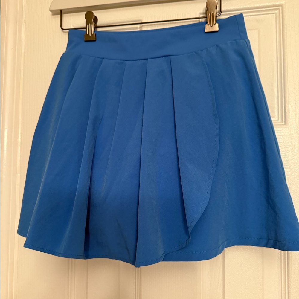 New J. Crew Blue Pleated Mini Skirt skort XS $89
built in shorts Anthropologie